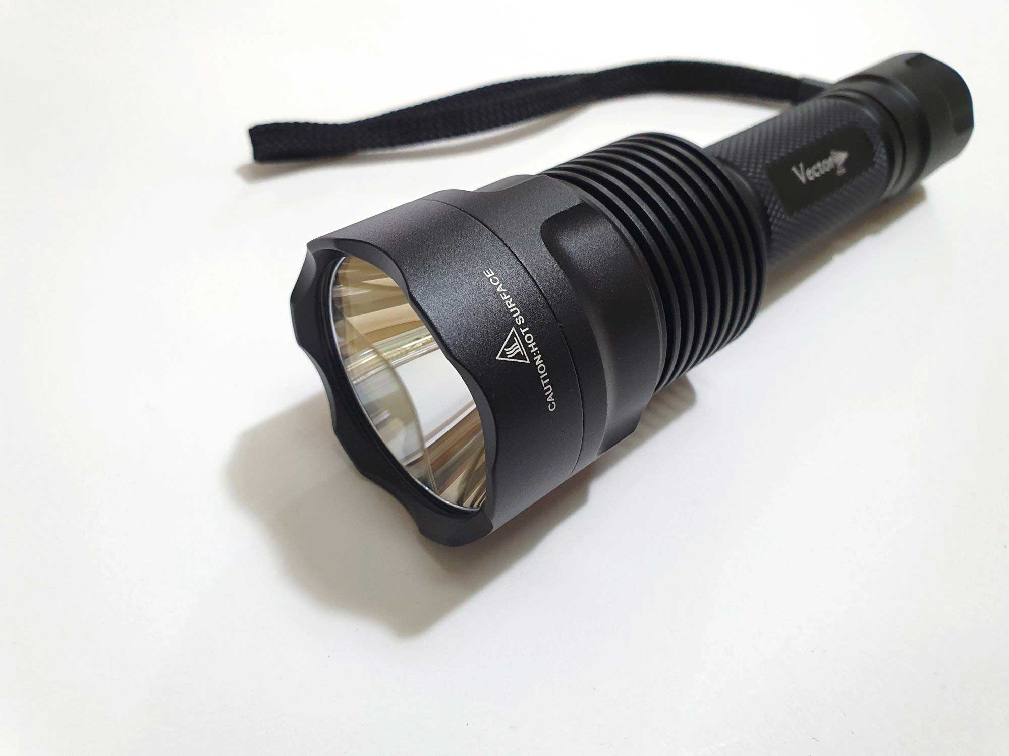 Vector-C12-XHP-50-3300-lumens-φακός-όπλου-1026-(1) Vector C12 XHP-50 3300 lumens φακός όπλου - Image 1