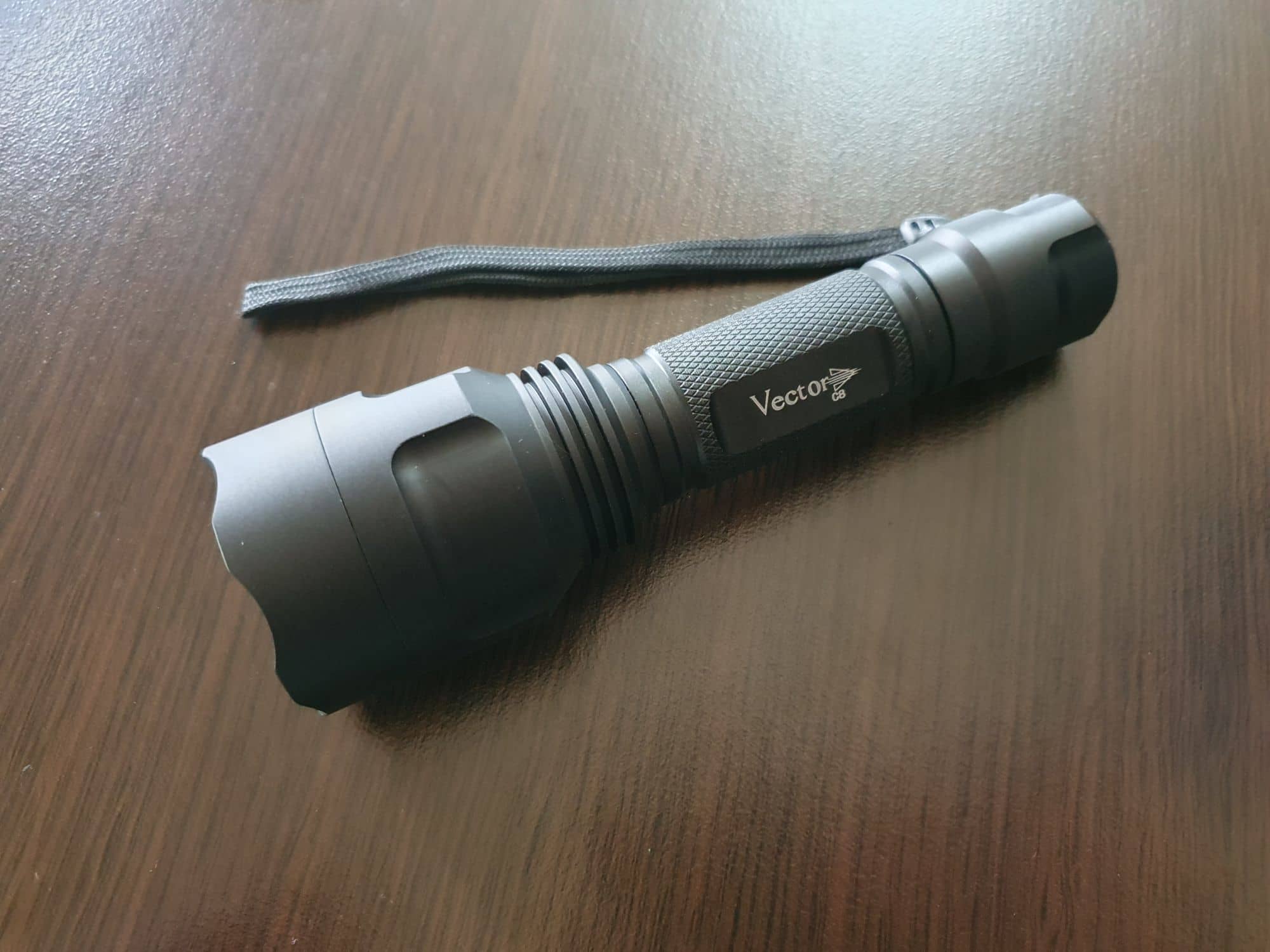 20231202_112842 Vector C8 Luminus SFT-40 2000 lumens φακός όπλου - Image 1